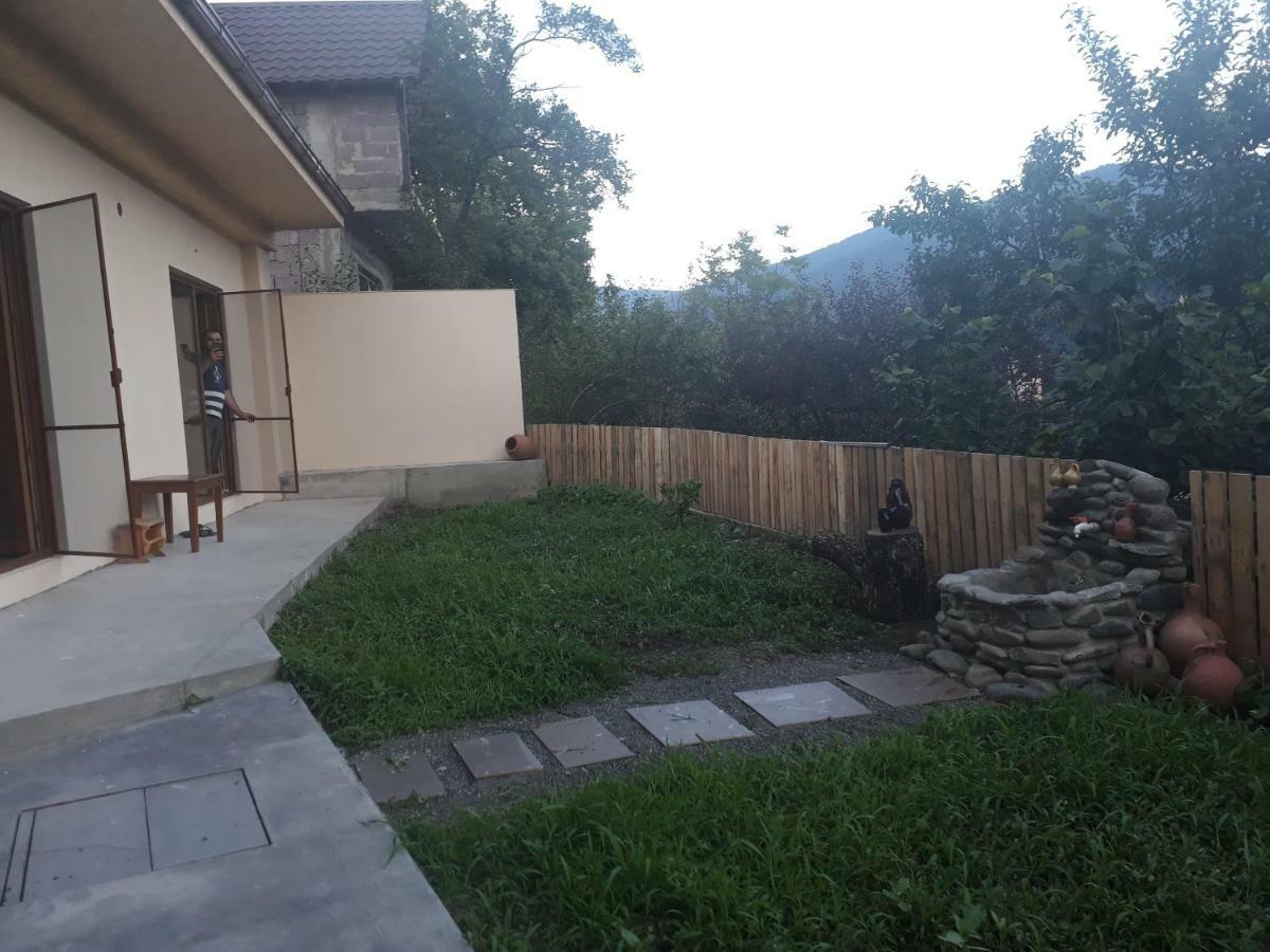 Ano'A Lägenhet Borjomi Exteriör bild